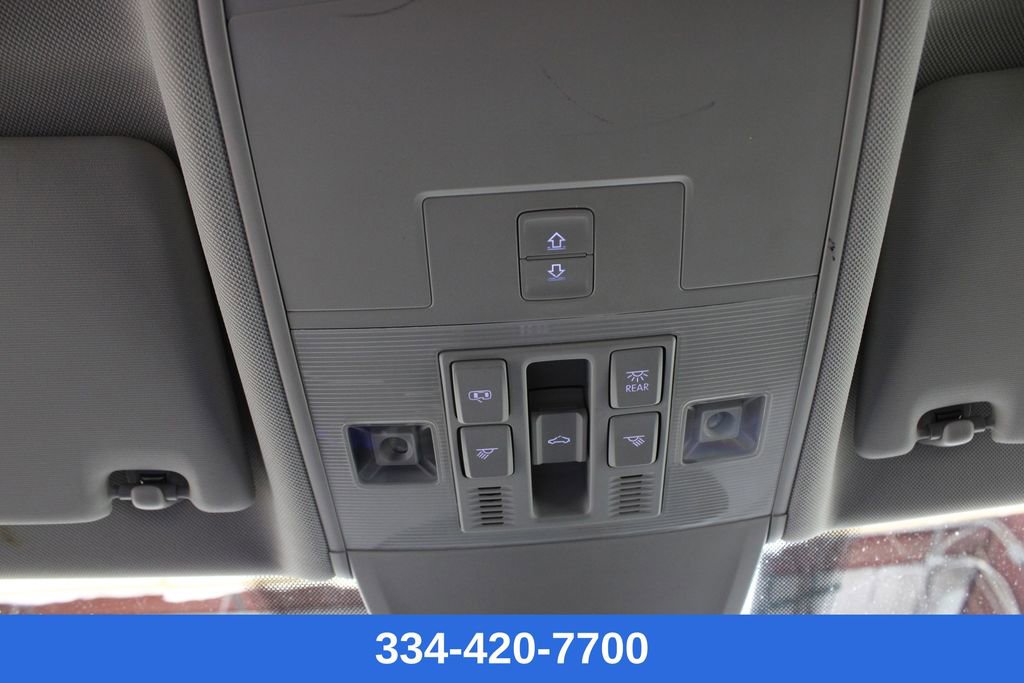 Certified 2023 Volkswagen Tiguan SE w/ Panoramic Sunroof Package image 27