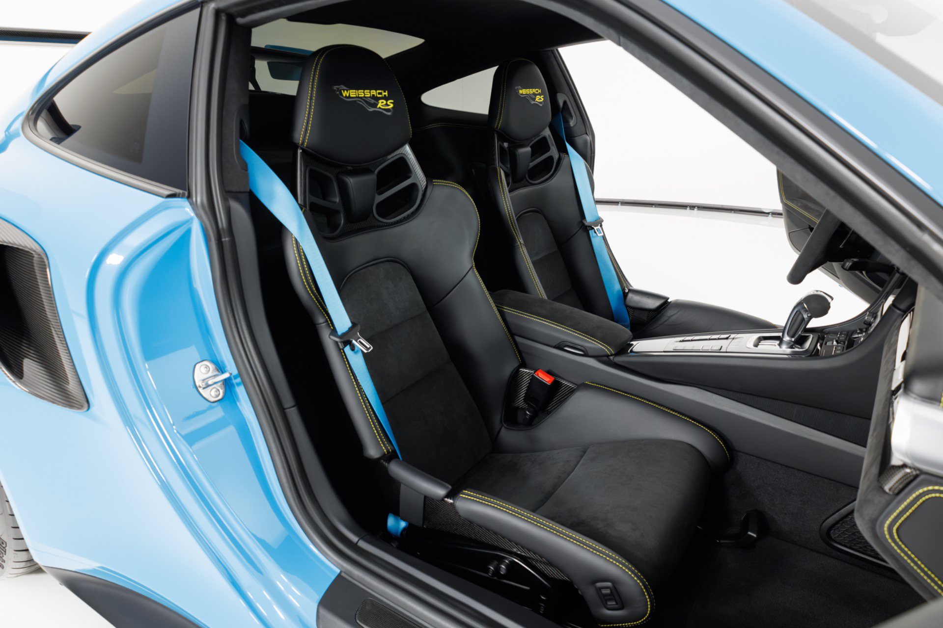 Used 2018 Porsche 911 GT2 RS RWD image 36