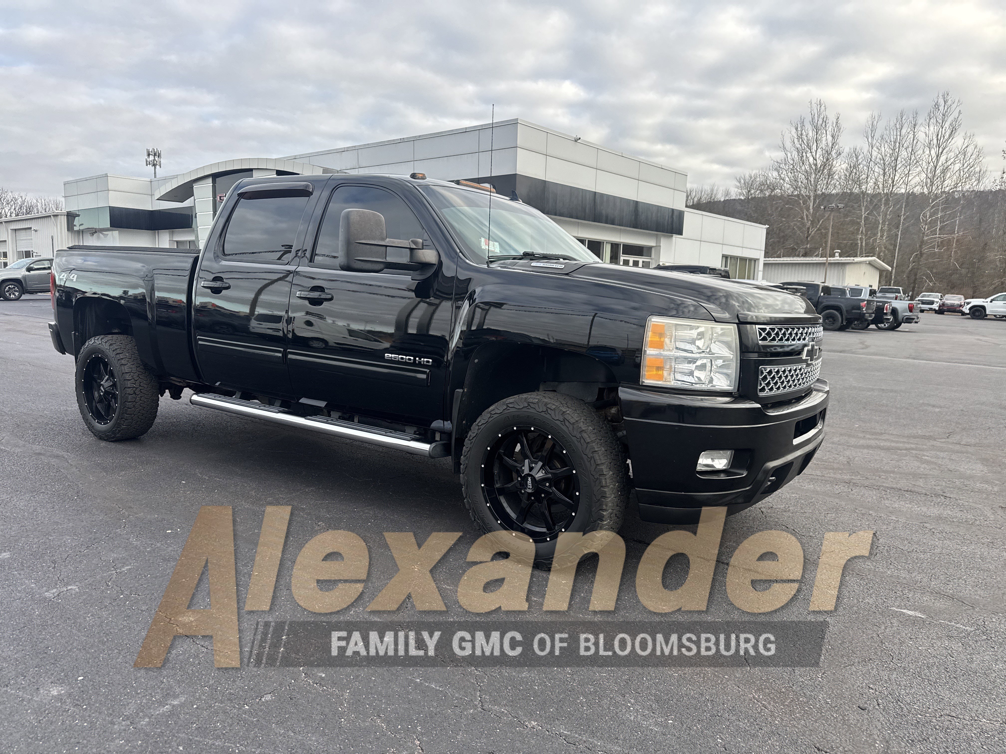Used 2011 Chevrolet Silverado 2500 LTZ w/ LTZ Plus Package