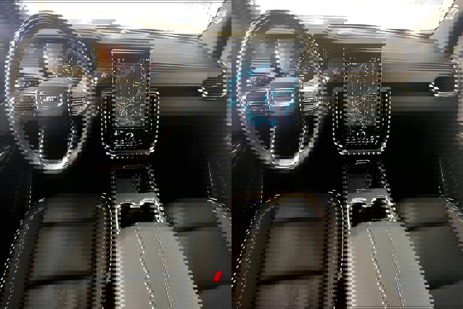 Certified 2025 GMC Acadia Denali w/ Super Cruise Package image 14