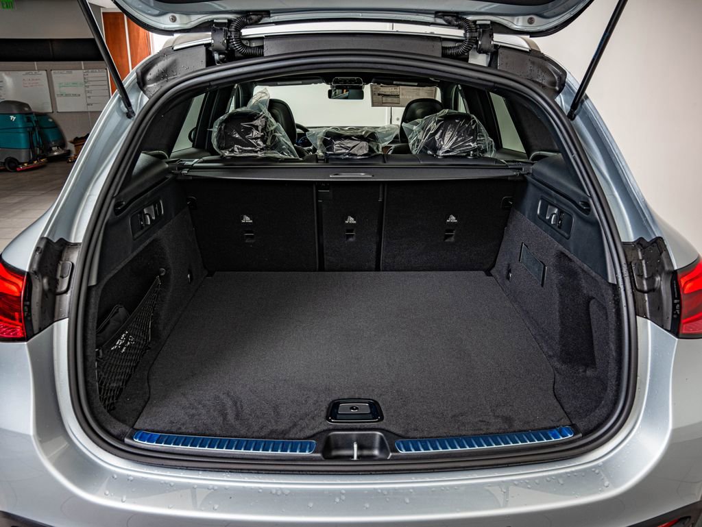 New 2026 Mercedes-Benz GLC 300 4MATIC image 34