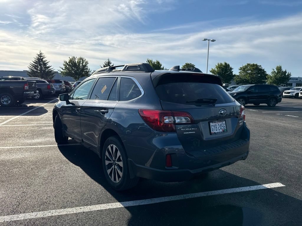Used 2017 Subaru Outback 2.5i Limited AWD/4WD image 9