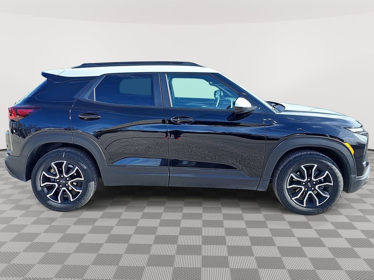 New 2025 Chevrolet TrailBlazer ACTIV w/ Convenience Package FWD image 4