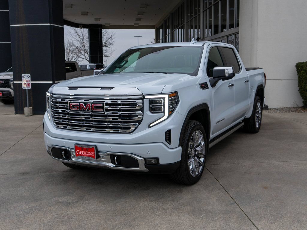 Used 2026 GMC Sierra 1500 Denali AWD/4WD image 3