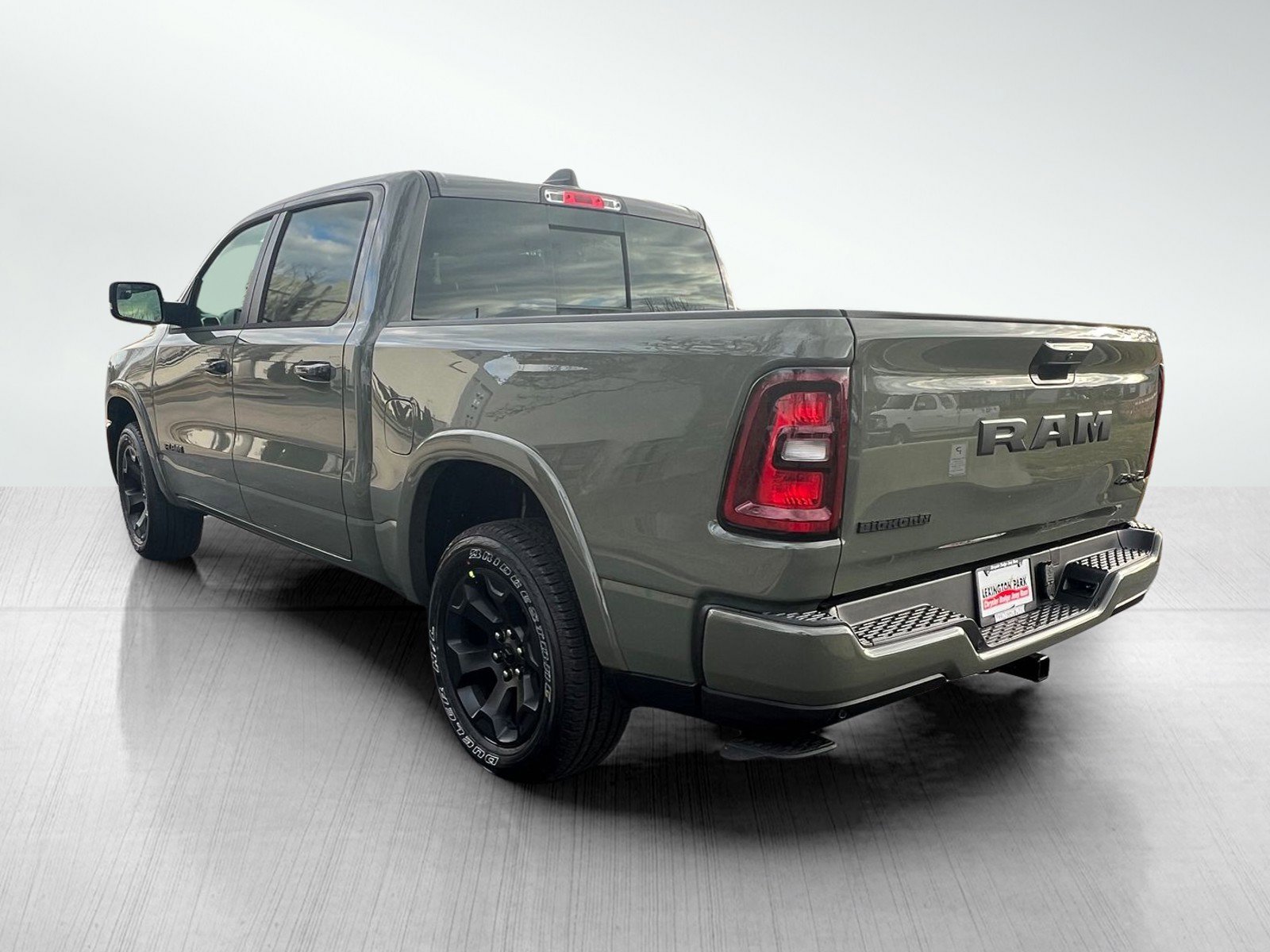 New 2026 RAM 1500 Big Horn w/ Night Edition image 7