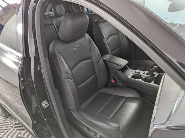 Certified 2025 Cadillac XT4 Premium Luxury FWD image 28