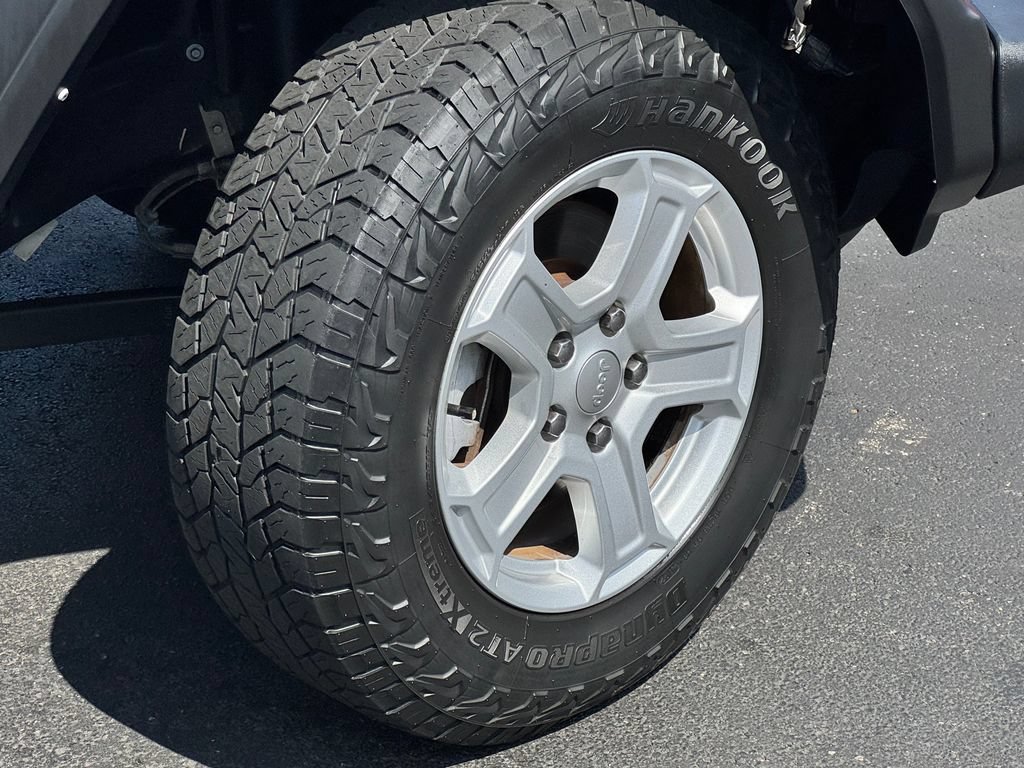Used 2022 Jeep Wrangler Unlimited Sport AWD/4WD image 9