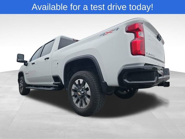 Used 2024 Chevrolet Silverado 2500 Custom w/ Custom Value Package image 3