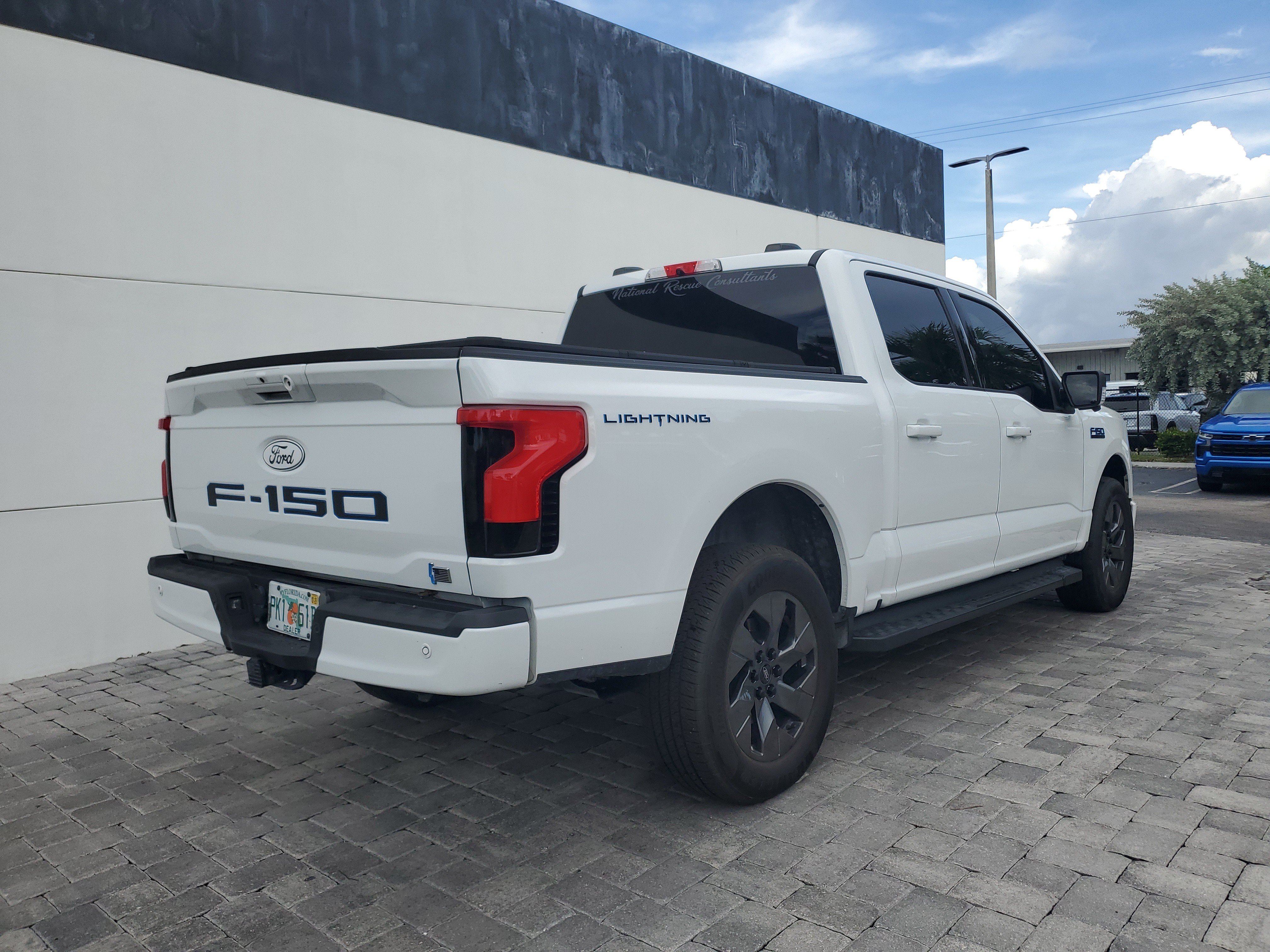 Used 2024 Ford F150 Lightning Flash AWD/4WD image 6