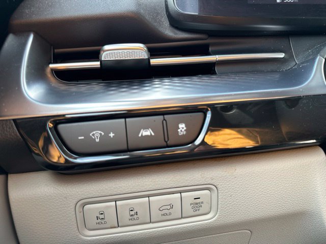 Certified 2024 Kia Carnival SX Prestige FWD image 43