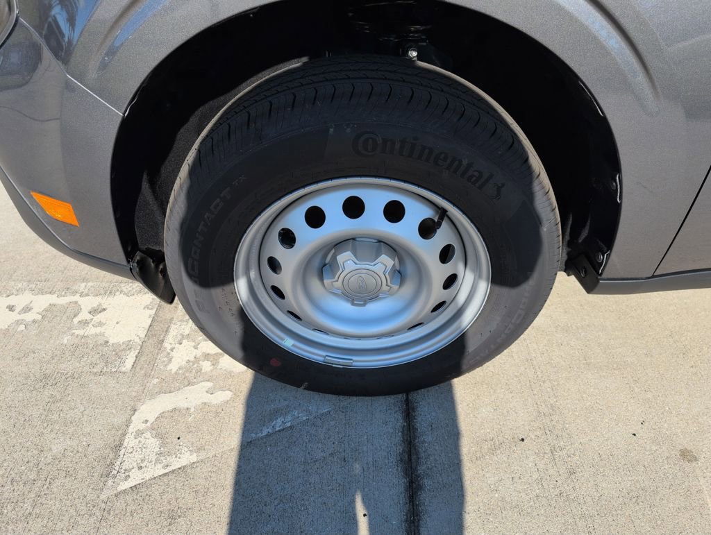 New 2026 Ford Maverick XL image 17