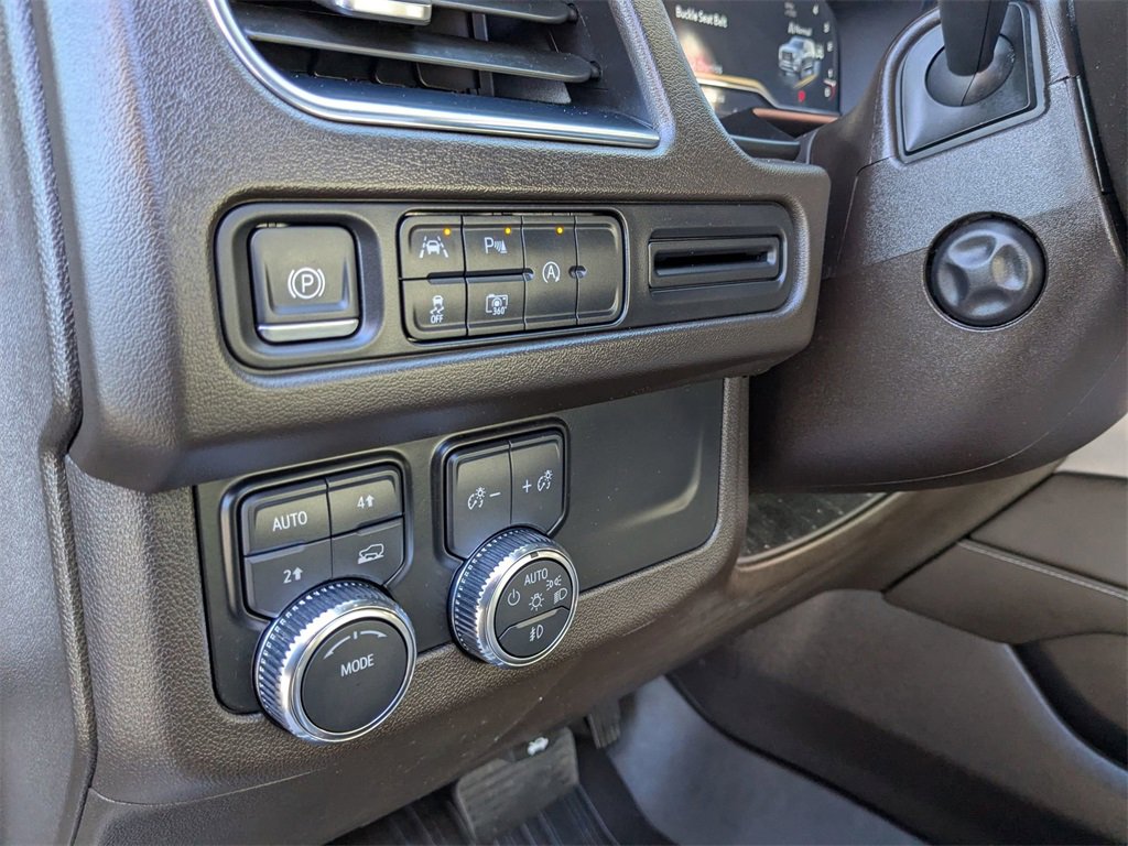 Certified 2023 GMC Yukon SLT w/ SLT Premium Package image 13