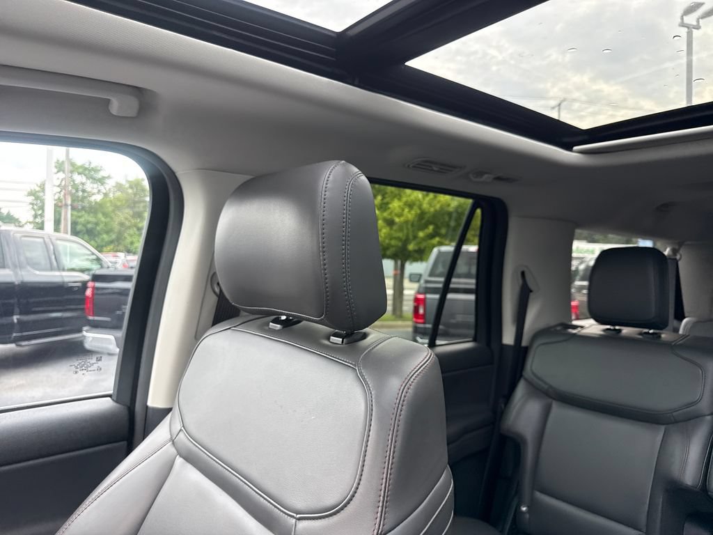 Used 2025 Ford Expedition Max Active AWD/4WD image 47