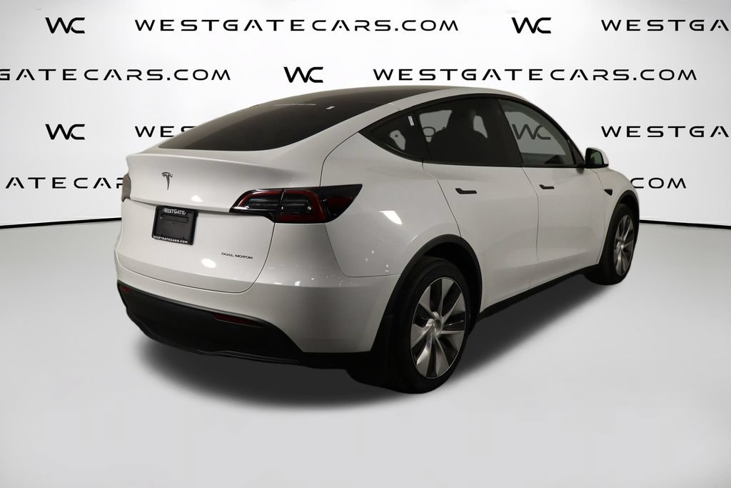 Used 2023 Tesla Model Y Long Range AWD/4WD image 45