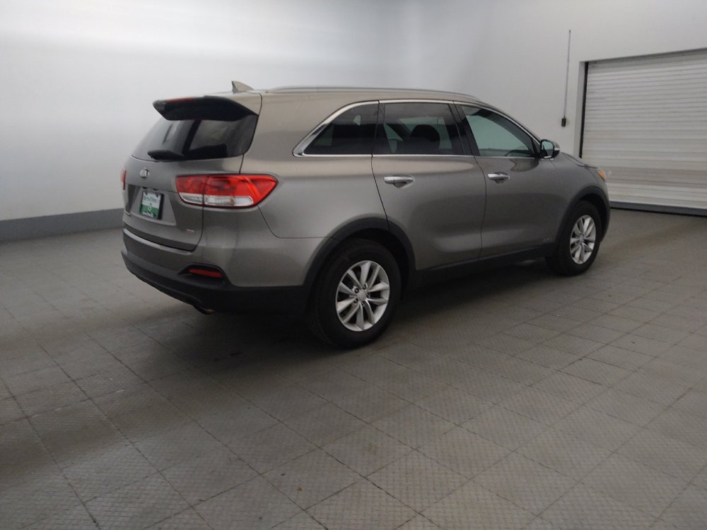 Used 2018 Kia Sorento AWD image 10