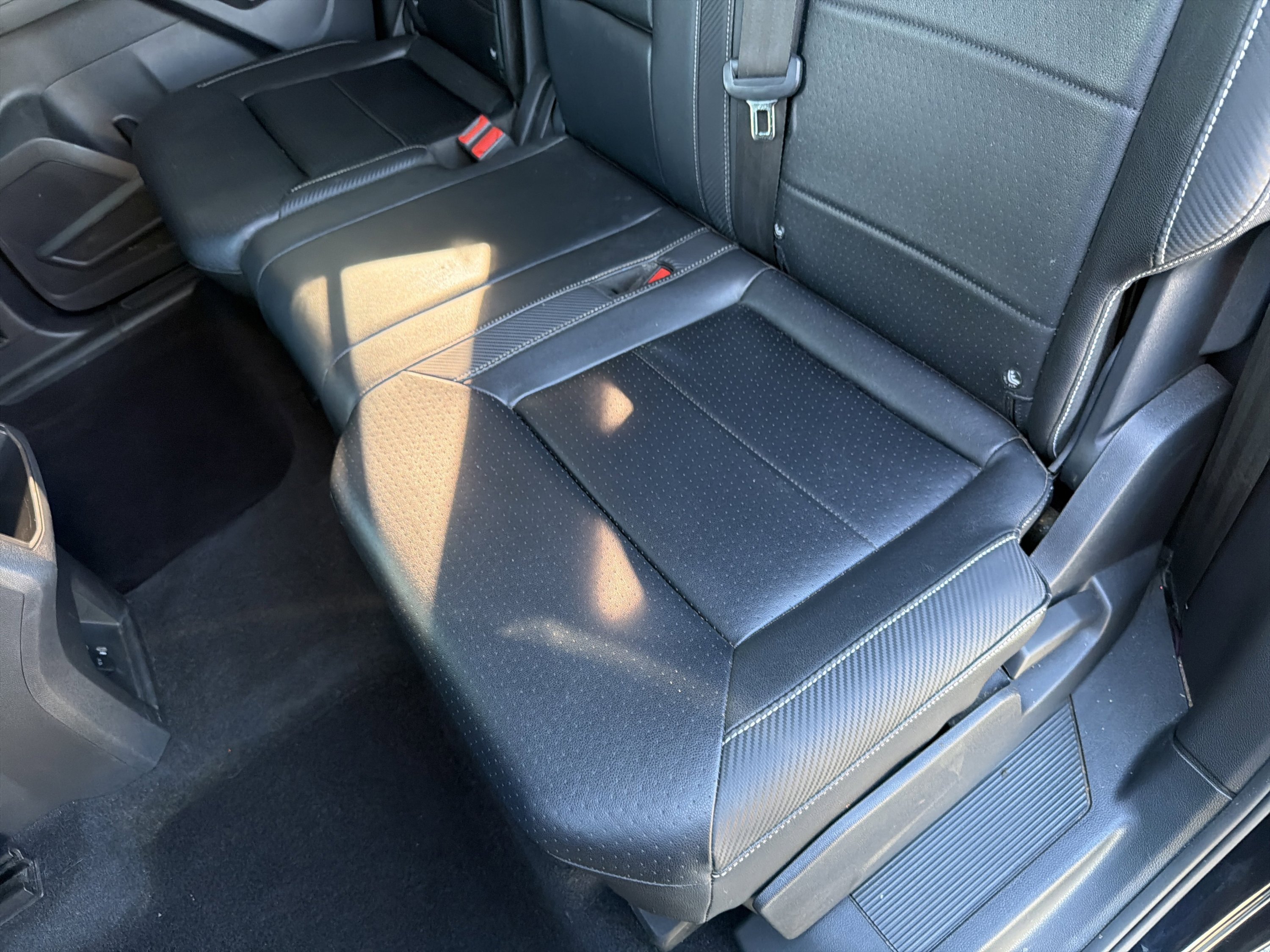 Used 2021 Volkswagen Atlas Cross Sport SE FWD image 25