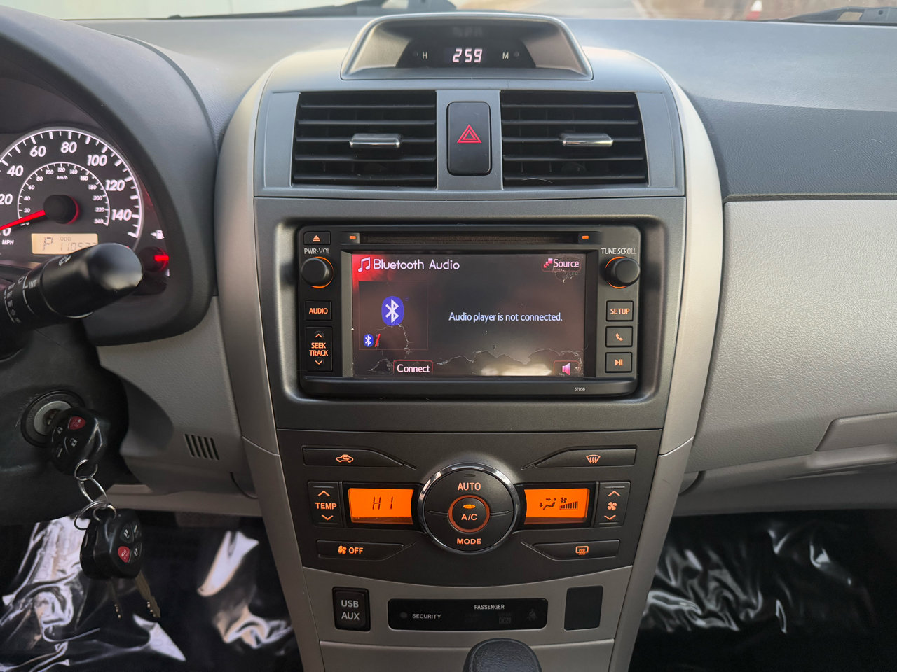 Used 2013 Toyota Corolla LE Special Edition image 22