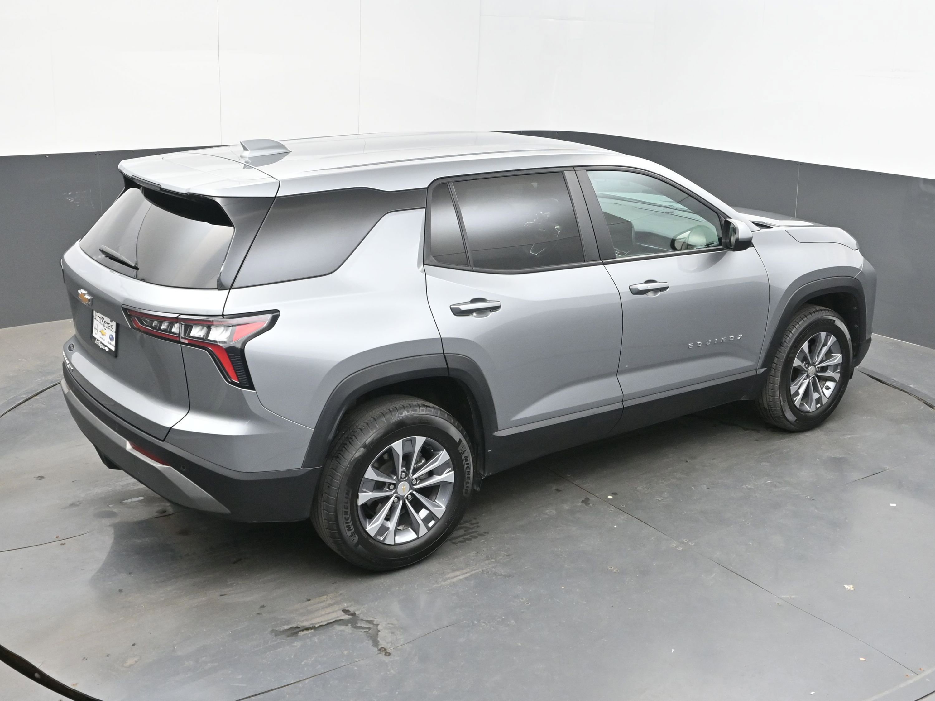 Used 2025 Chevrolet Equinox LT AWD/4WD image 34