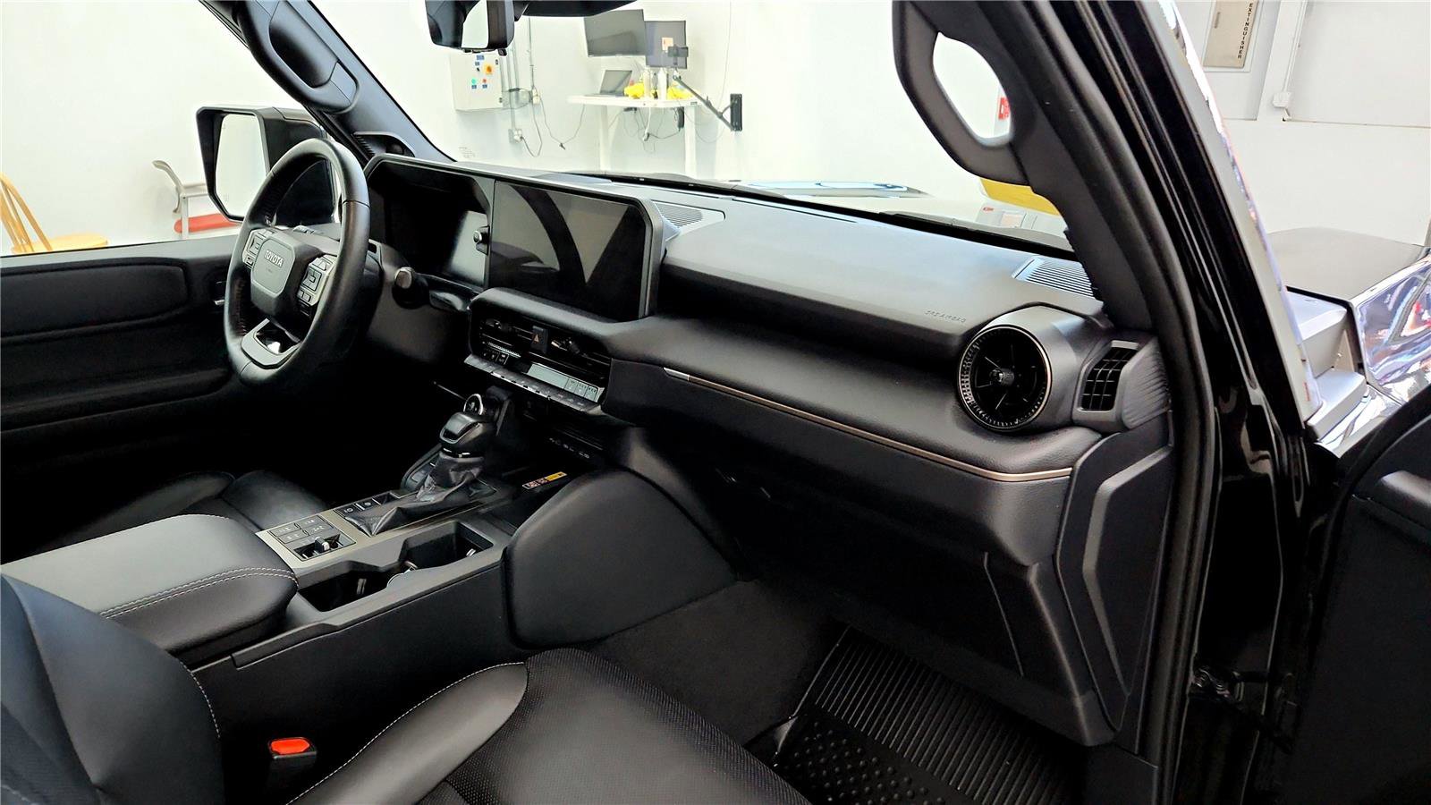 Used 2024 Toyota Land Cruiser image 25