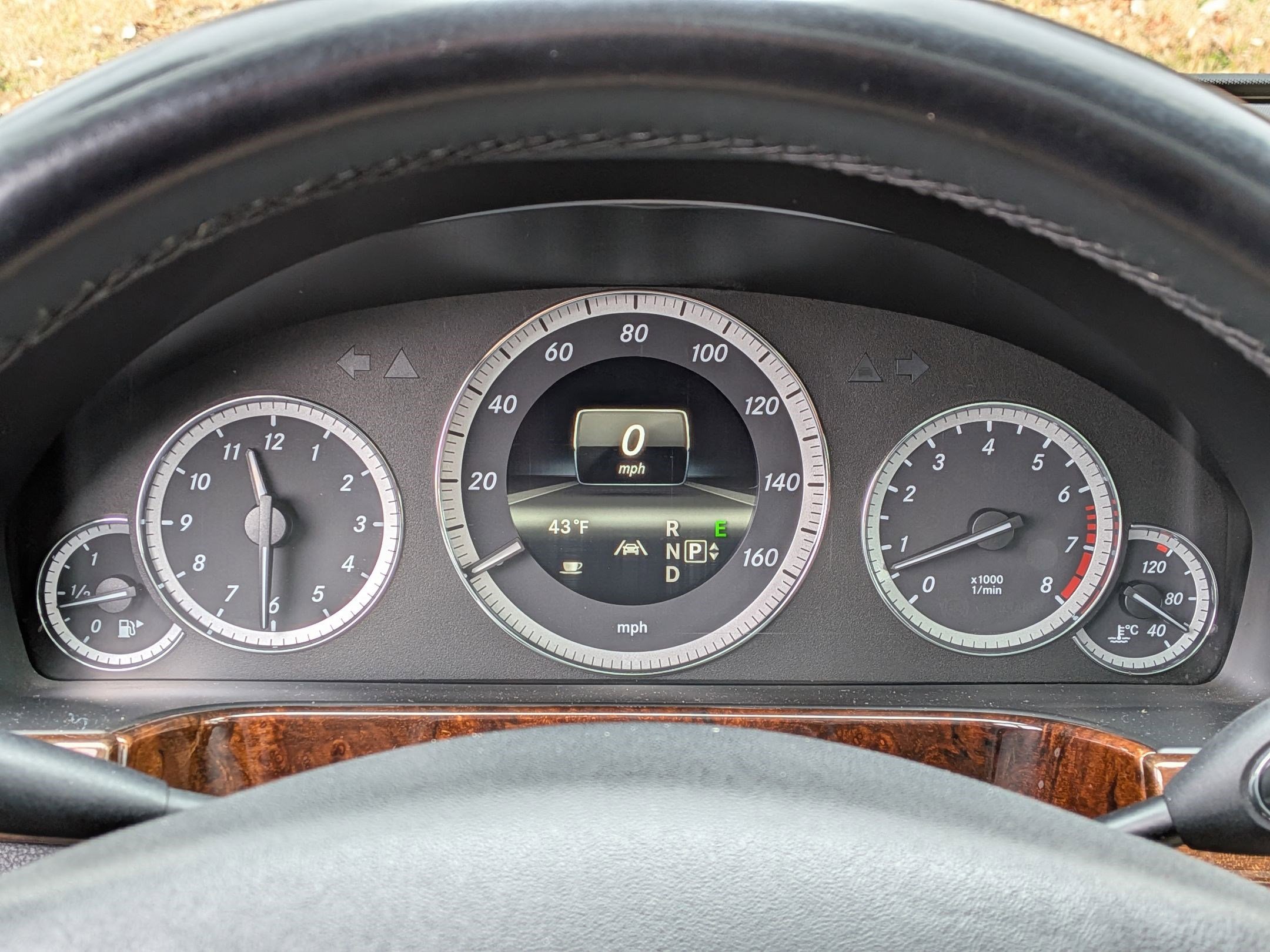 Used 2013 Mercedes-Benz E 350 4MATIC Sedan image 22