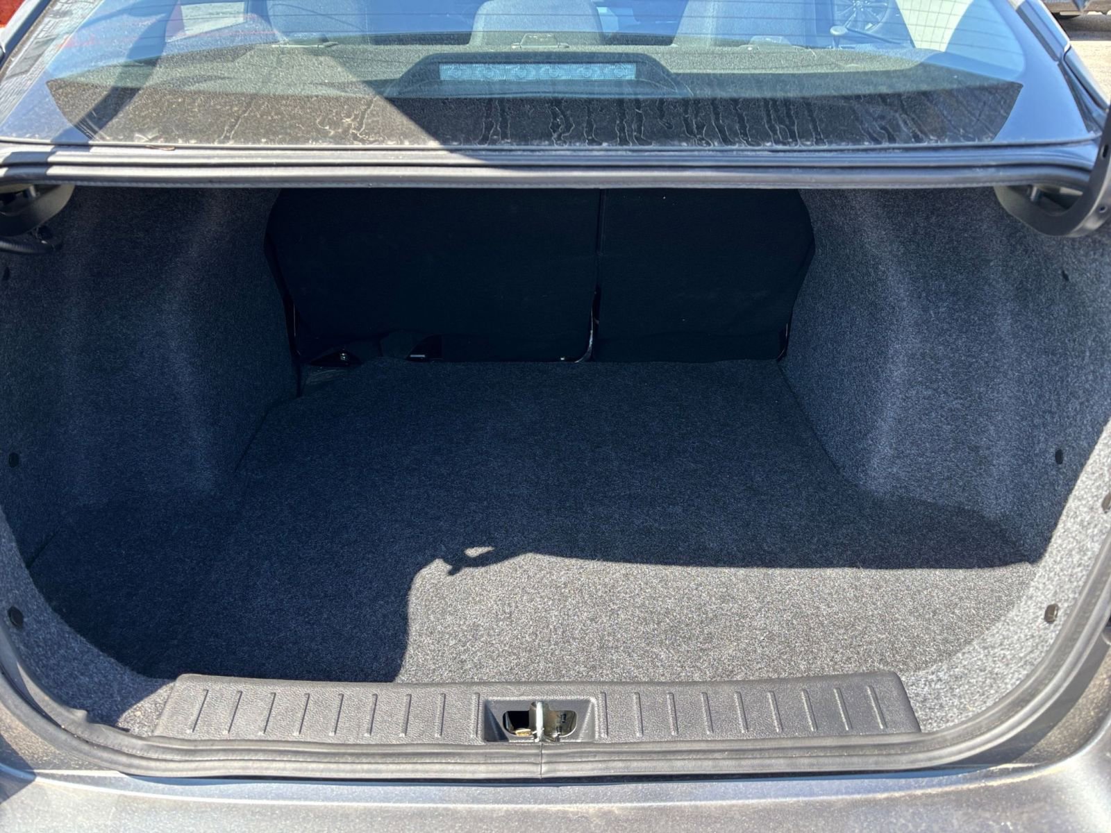Used 2025 Nissan Versa SV FWD image 28