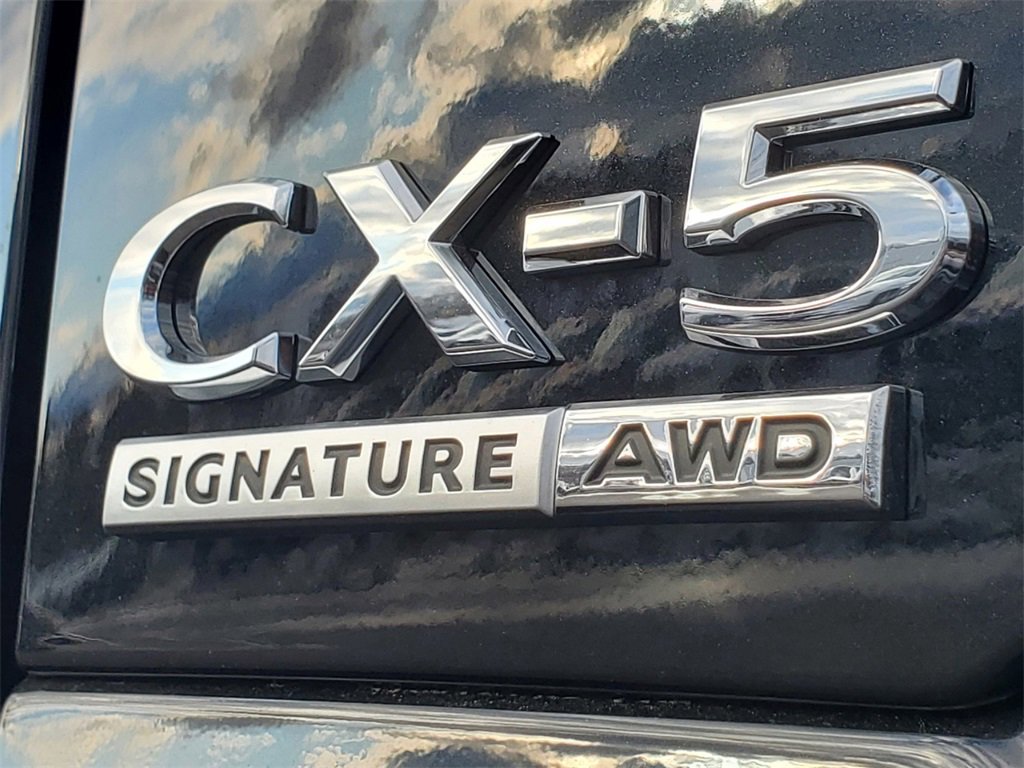 New 2025 MAZDA CX-5 Signature image 6