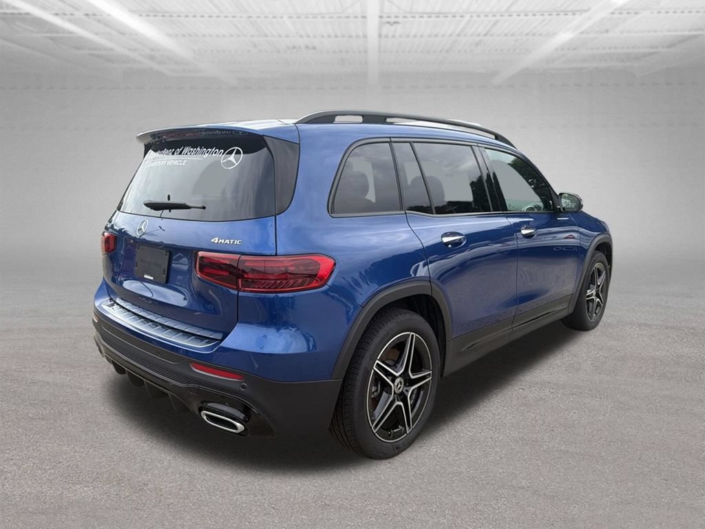 Used 2026 Mercedes-Benz GLB 250 4MATIC image 5
