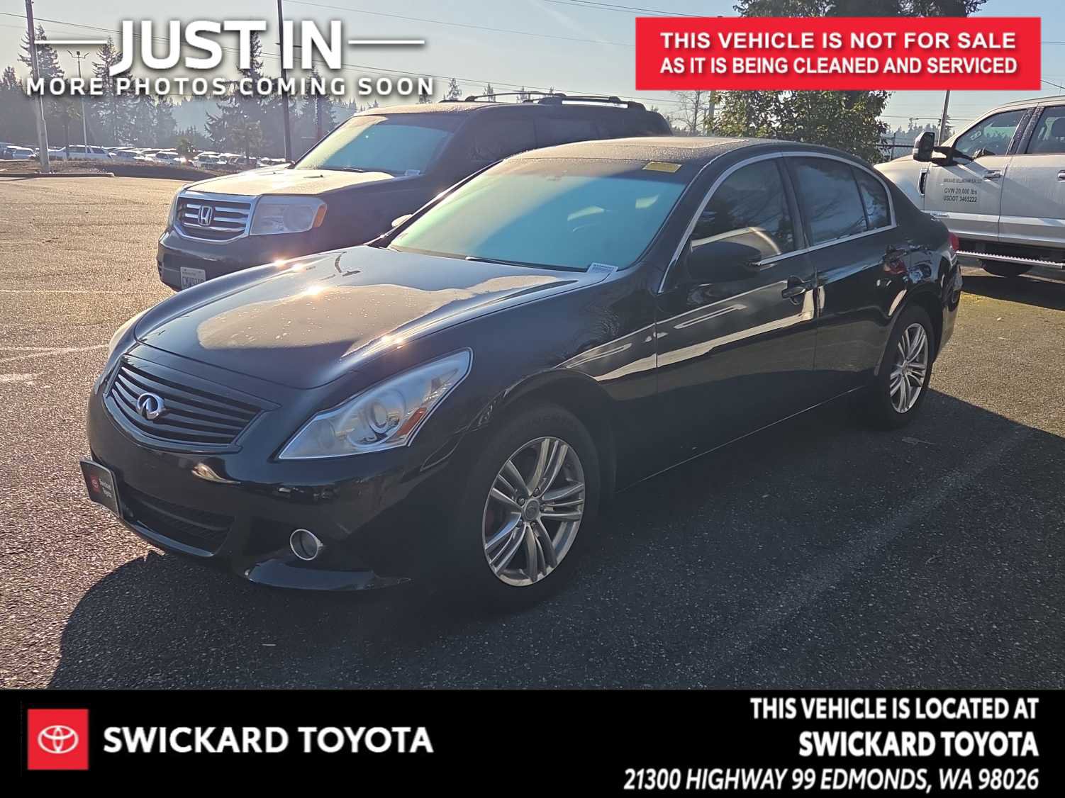 Used 2013 INFINITI G37 x w/ Premium Pkg