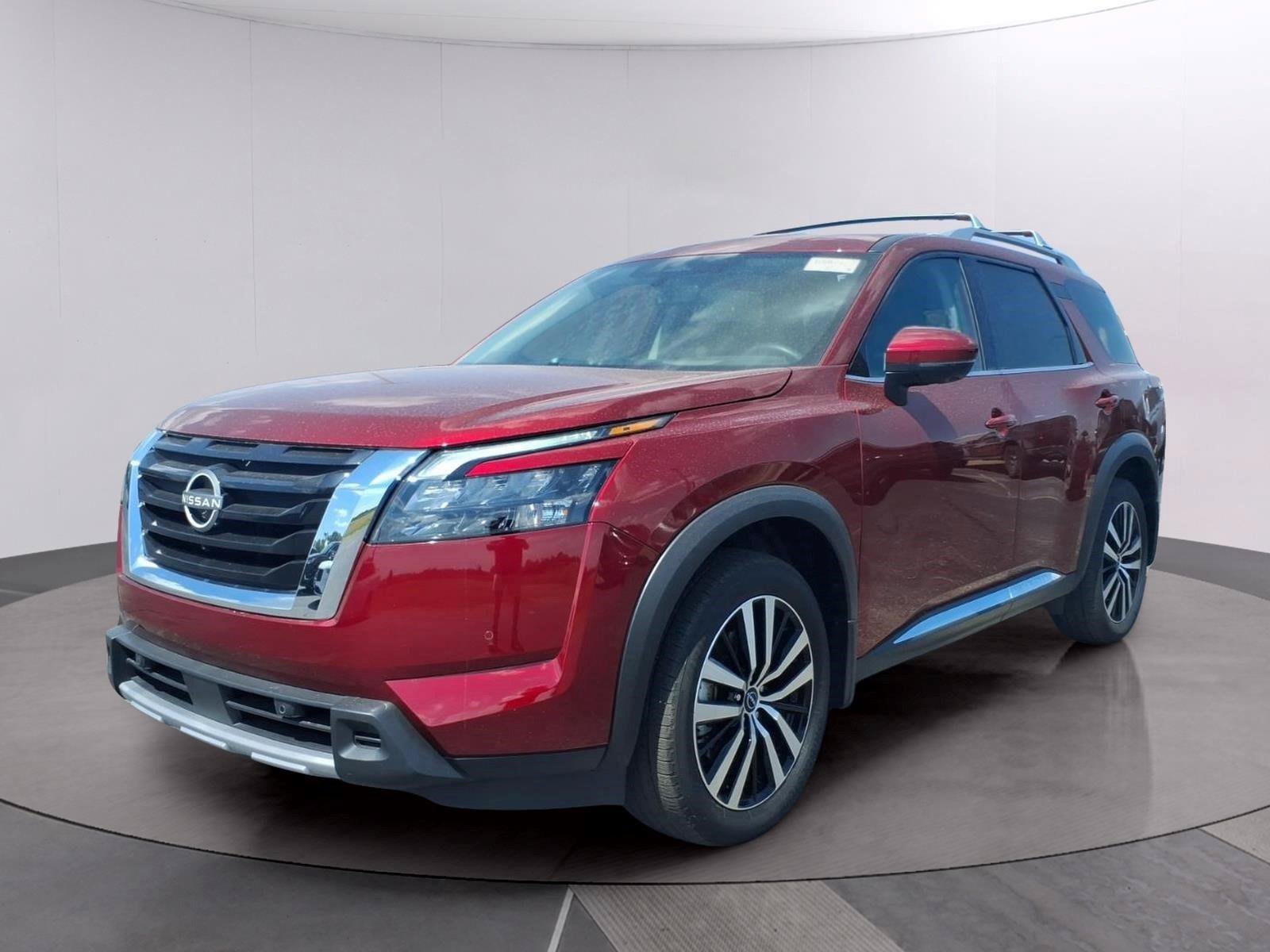 Used 2025 Nissan Pathfinder Platinum w/ Cargo Package