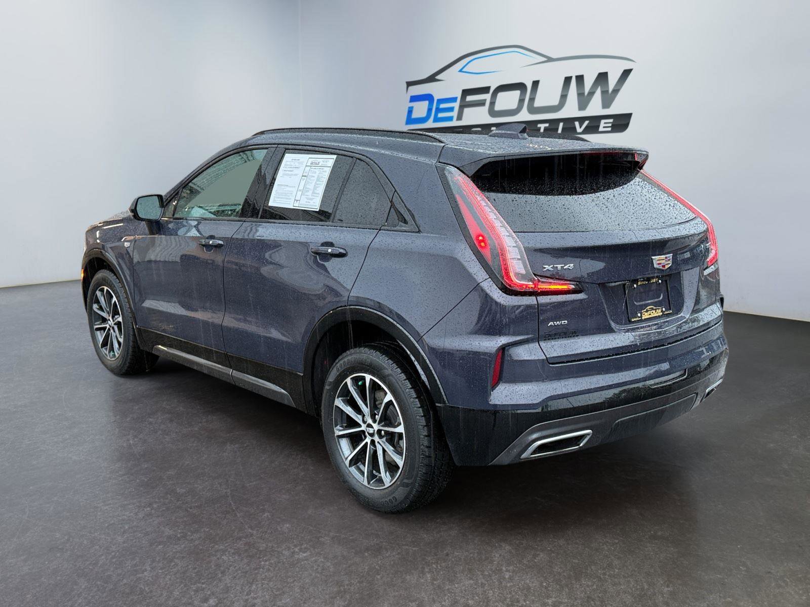 Used 2024 Cadillac XT4 Sport AWD/4WD image 5