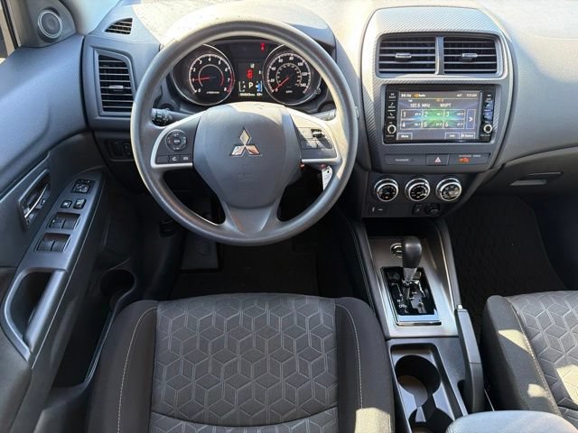 Used 2025 Mitsubishi Outlander Sport ES AWD/4WD image 18