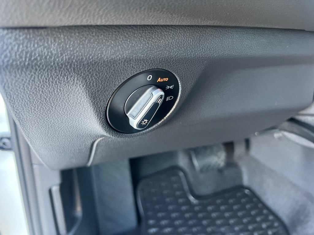 Used 2025 Volkswagen Jetta S FWD image 45