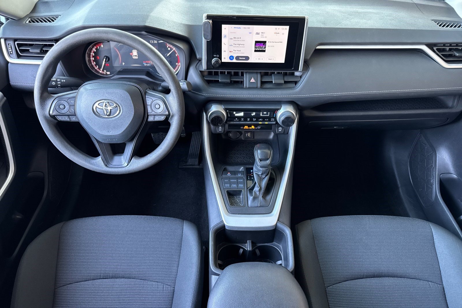 Certified 2024 Toyota RAV4 LE AWD/4WD image 16
