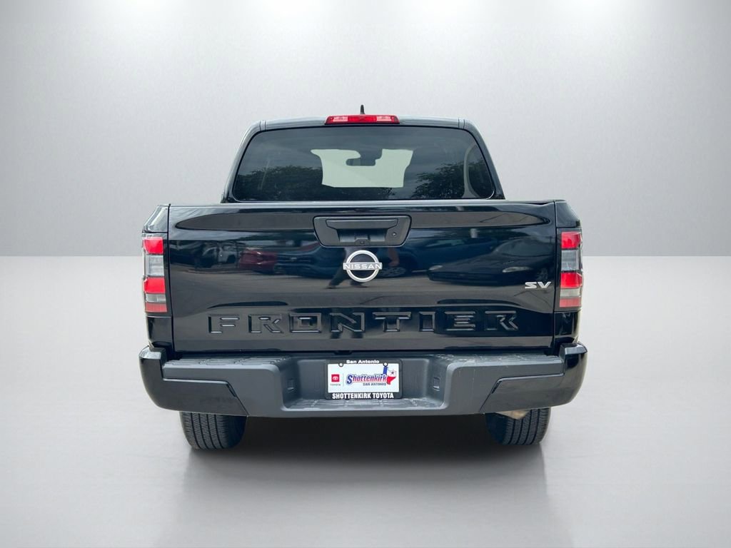 Used 2024 Nissan Frontier SV RWD image 6