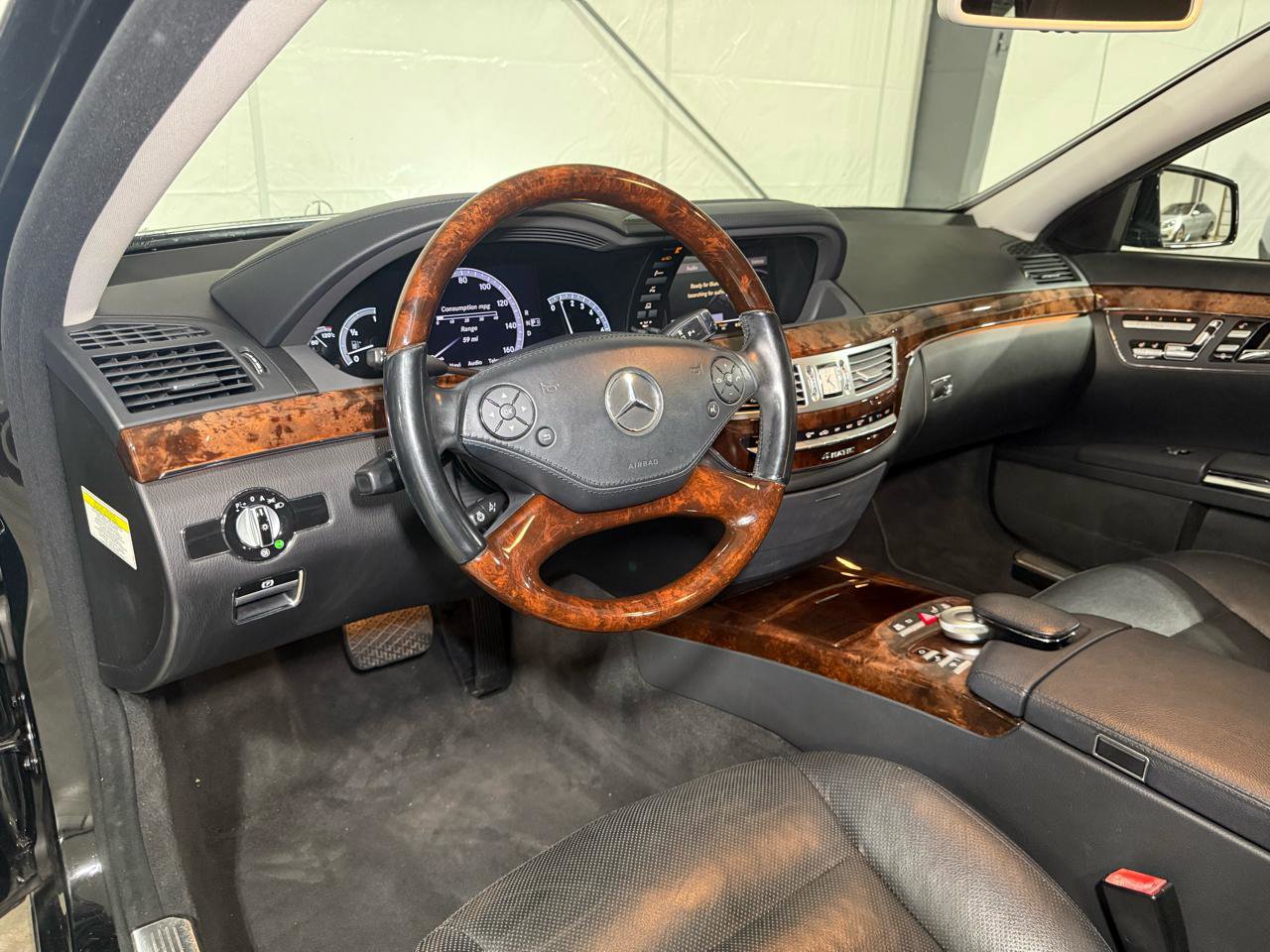 Used 2012 Mercedes-Benz S 550 4MATIC image 10