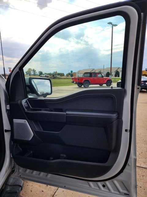 Used 2024 Ford F150 Lariat w/ Equipment Group 502A High image 27