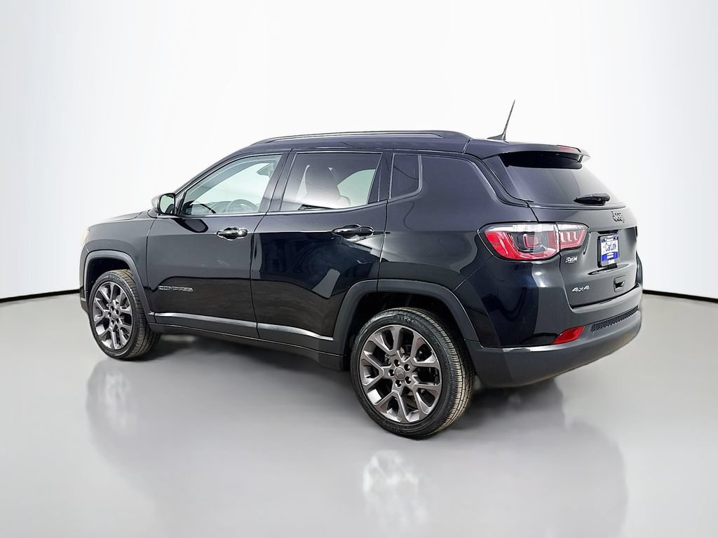 Used 2021 Jeep Compass Latitude w/ Sun and Sound Group AWD/4WD image 5