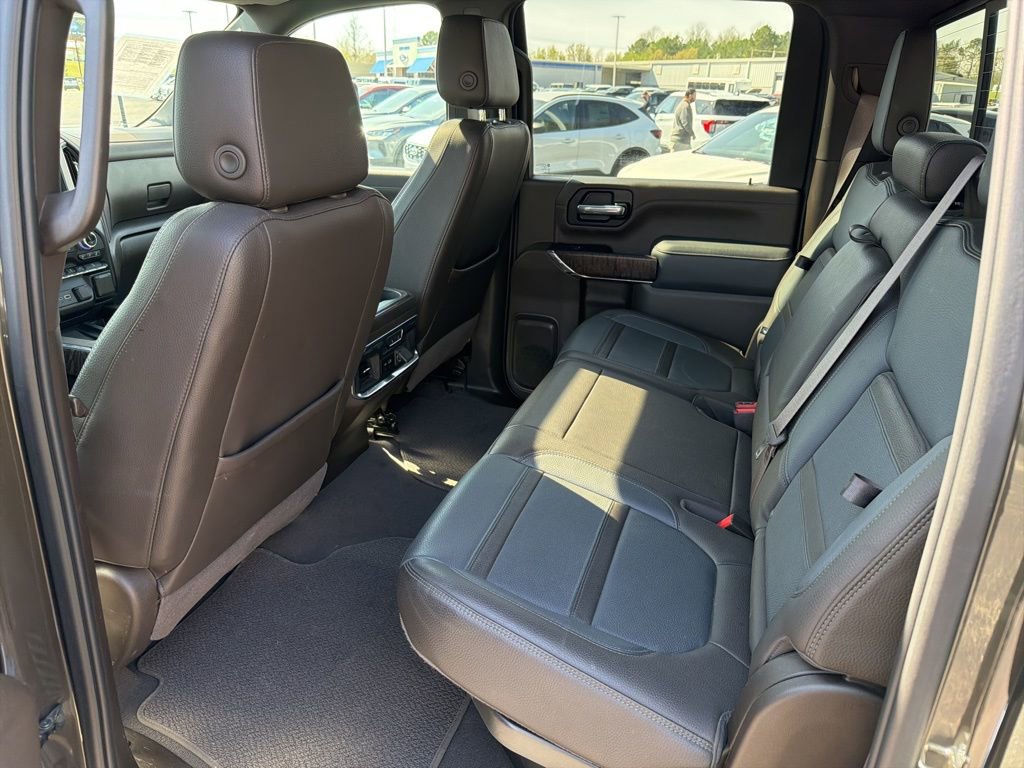 Used 2023 GMC Sierra 2500 Denali w/ Denali Ultimate Package image 12