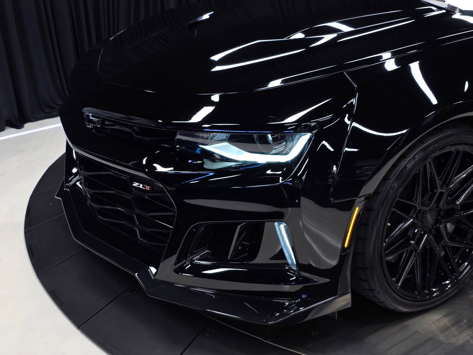 Used 2022 Chevrolet Camaro ZL1 image 50