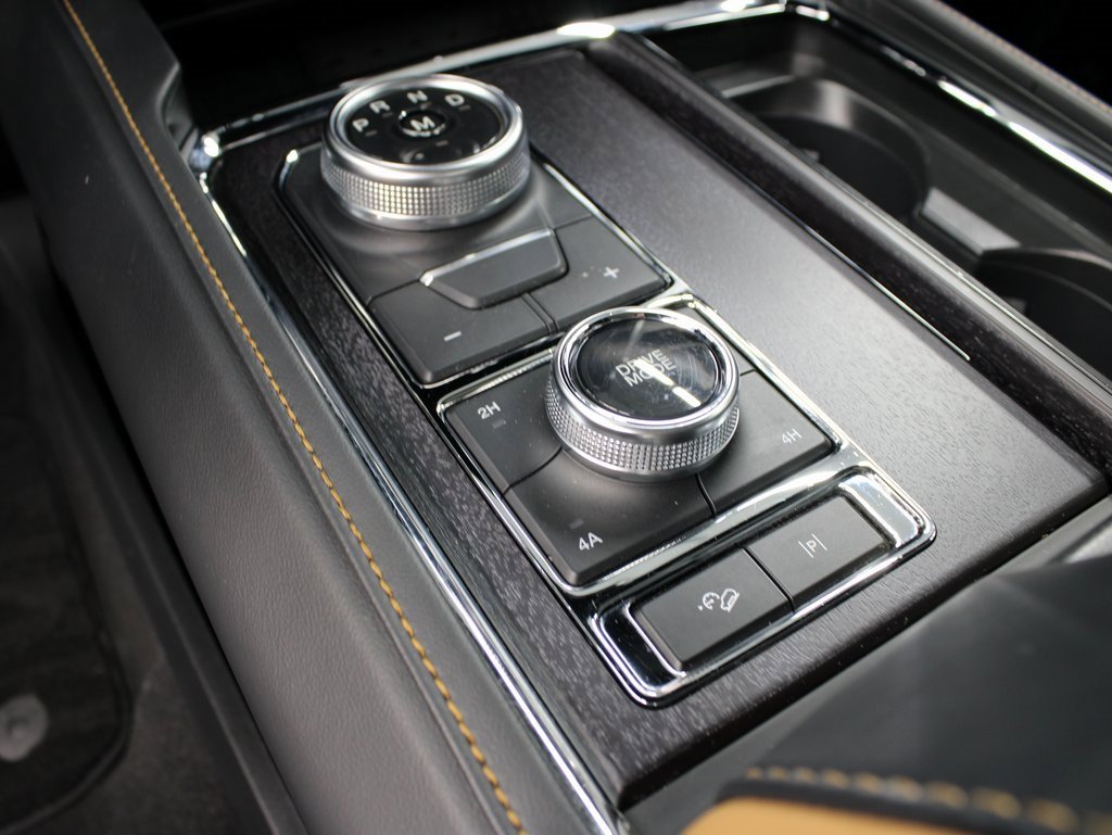 Used 2024 Ford Expedition Platinum image 69