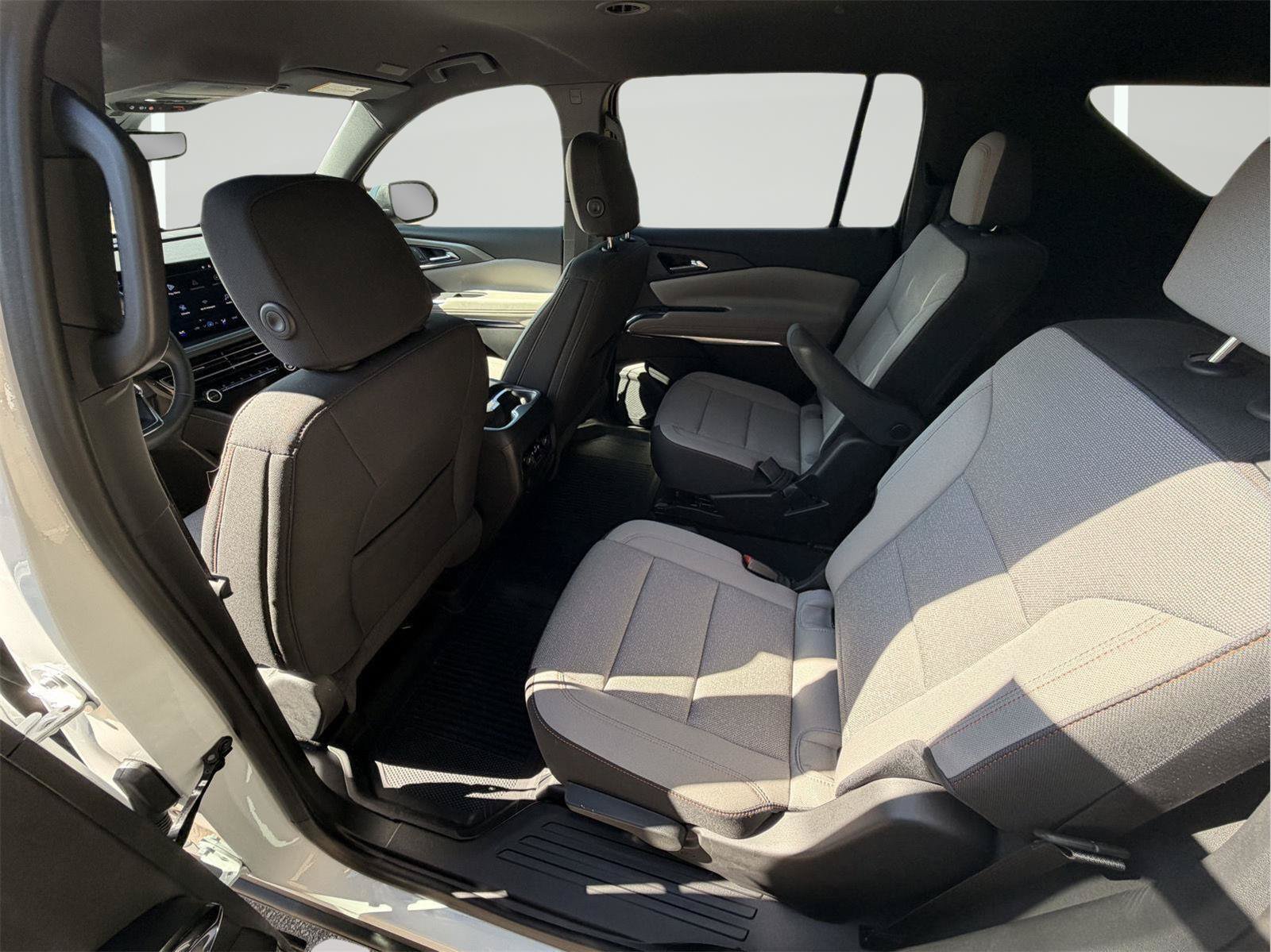 New 2026 Chevrolet Traverse LT w/ Driver Confidence Package FWD image 93