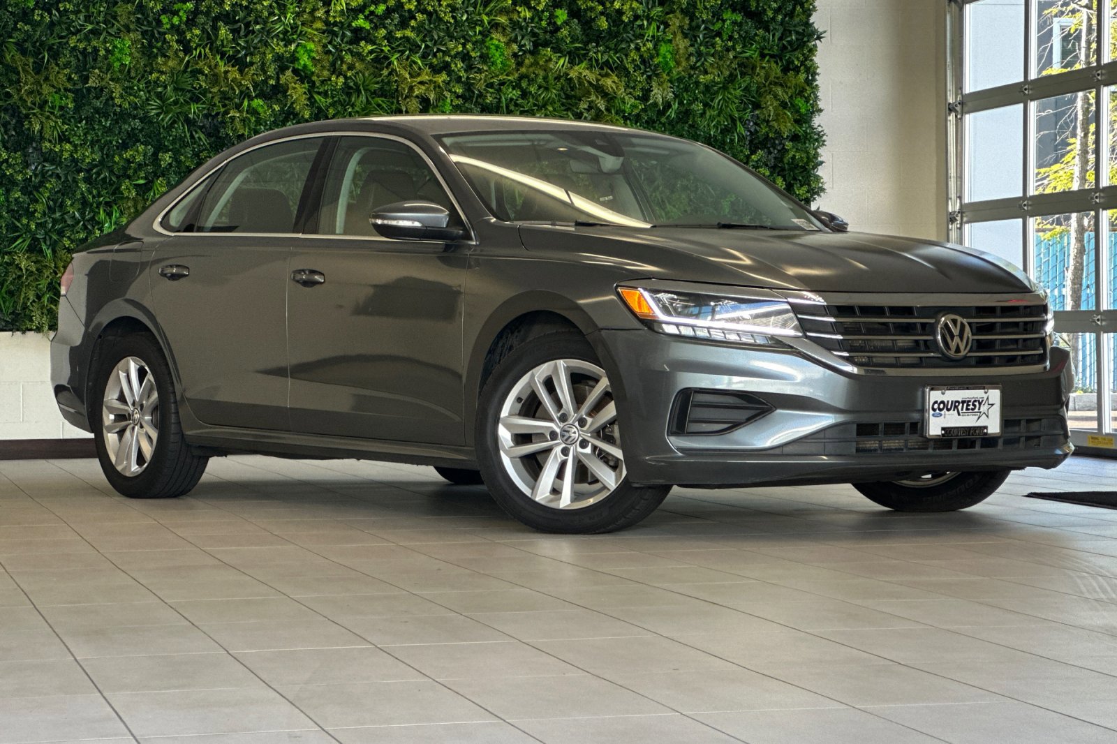 Used 2020 Volkswagen Passat 2.0T SE