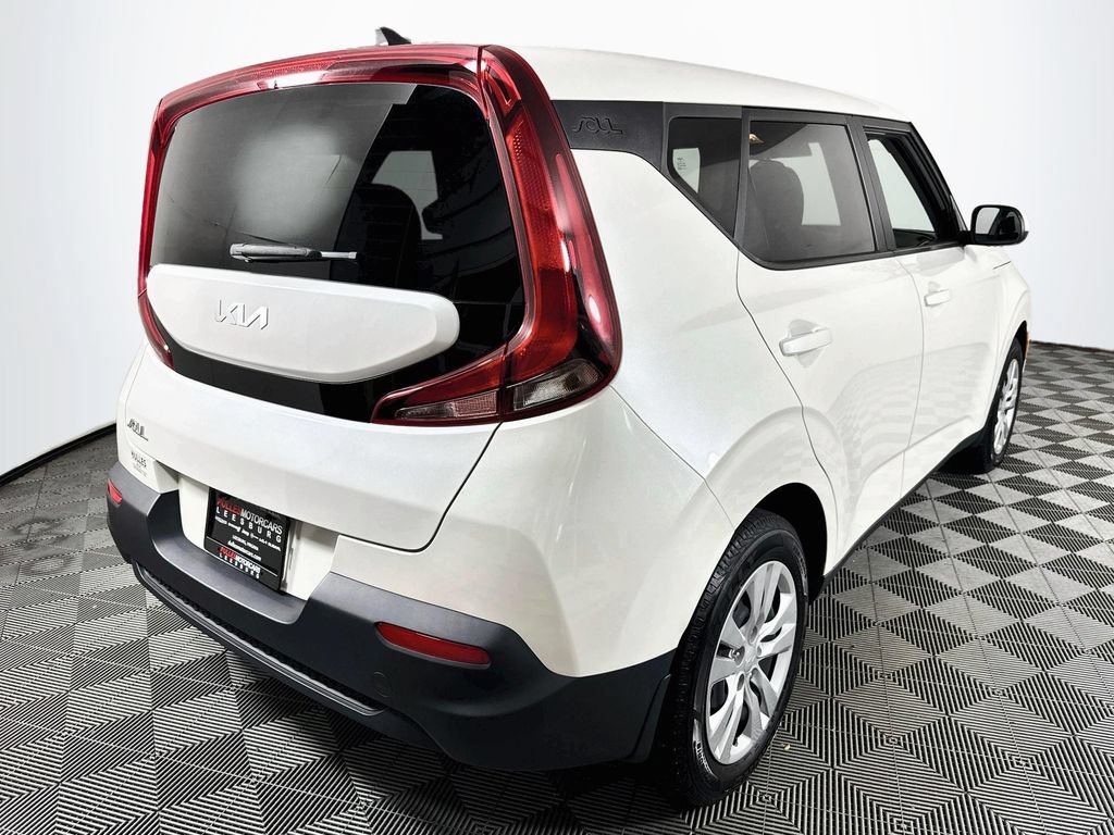 Used 2022 Kia Soul LX FWD image 7