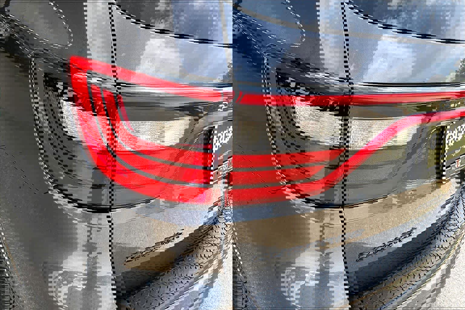 Used 2020 Dodge Durango R/T w/ Blacktop Package image 28