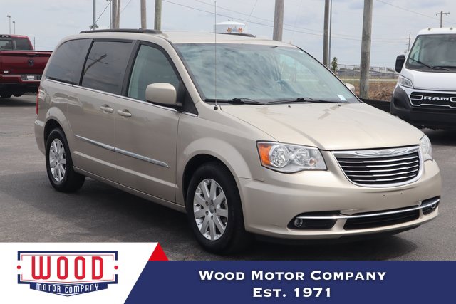 Used 2016 Chrysler Town & Country Touring