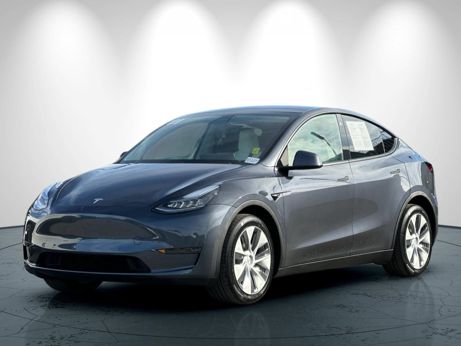 Used 2021 Tesla Model Y Long Range image 8