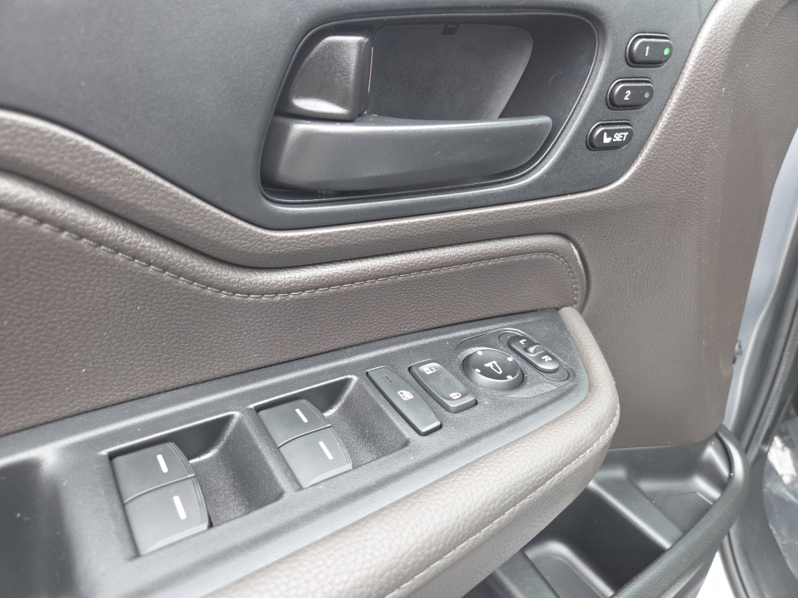 Certified 2024 Honda Odyssey EX-L image 27