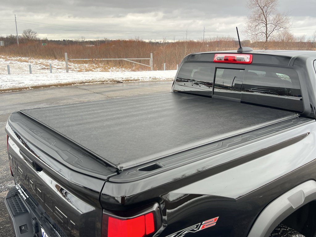 Used 2025 Chevrolet Colorado ZR2 w/ Technology Package image 38