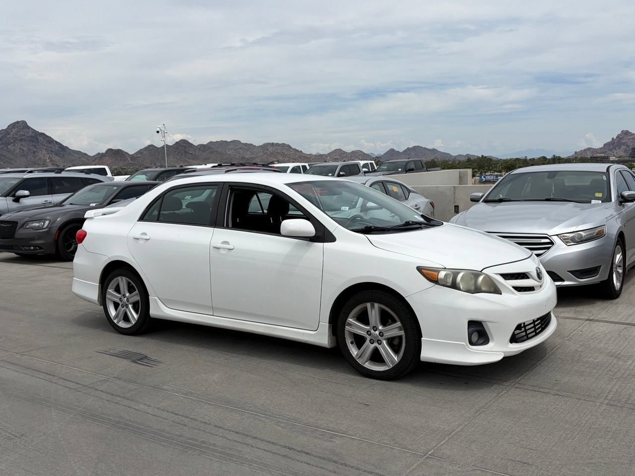 Used 2014 Toyota Camry LE w/ Protection Package FWD image 11