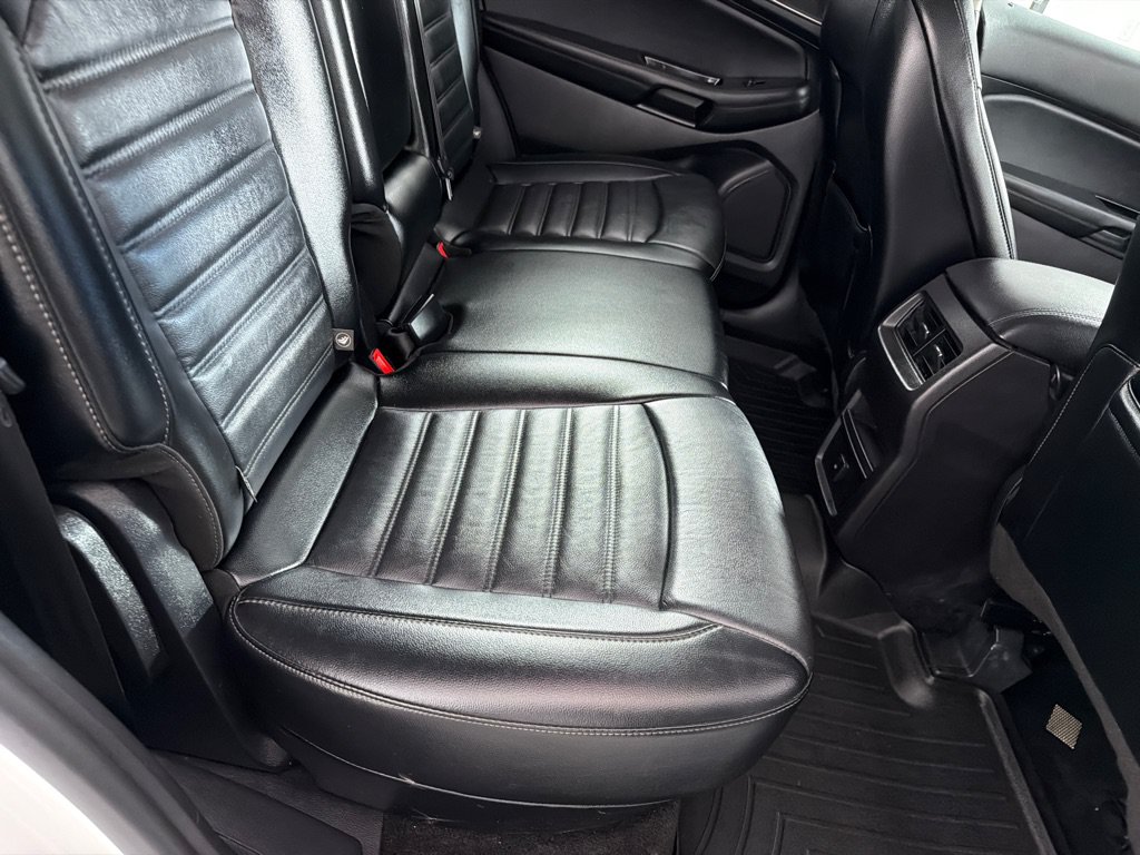 Used 2016 Ford Edge SEL w/ Equipment Group 201A FWD image 21